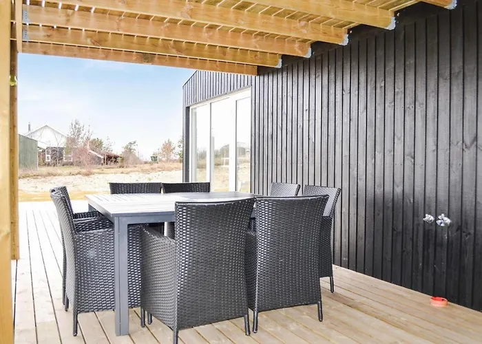Amazing Home In Ebeltoft
