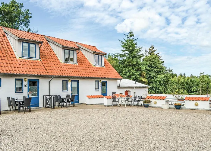 Three-Bedroom Apartment In Ebeltoft