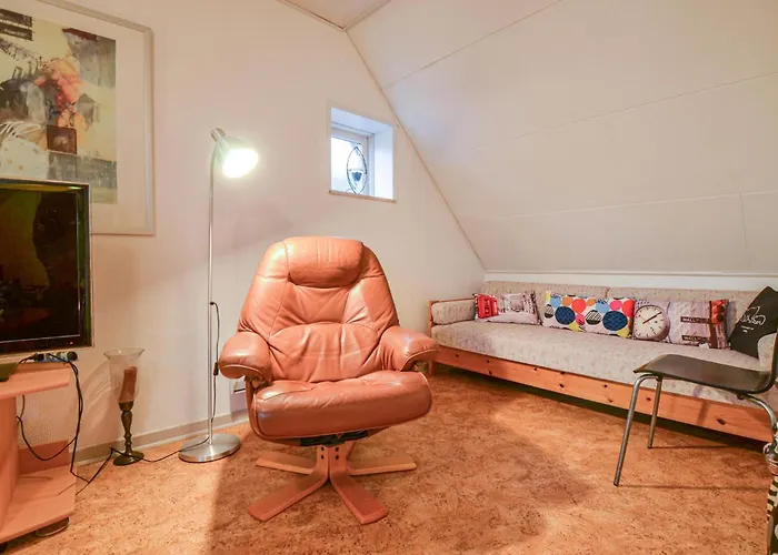 Three-Bedroom Apartment In Ebeltoft